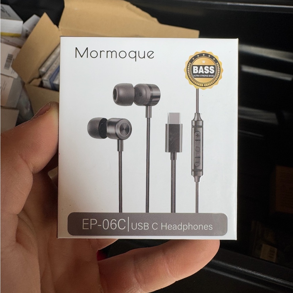 Mormoque USB-C Headphones in Black